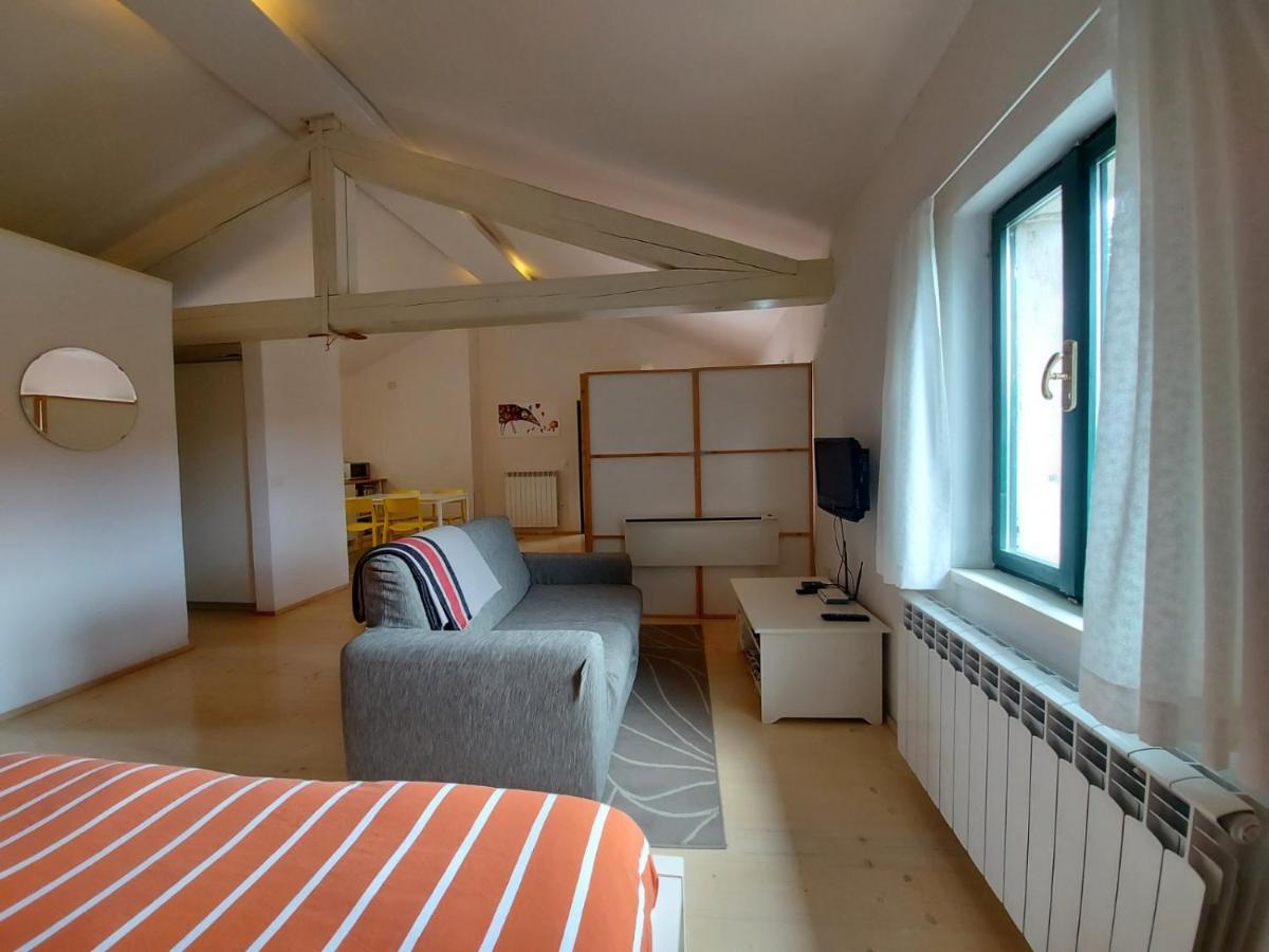 Apartmaji Hedera Komen Ngoại thất bức ảnh